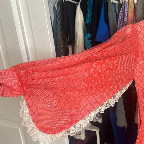 Beautiful vintage maxi prairie cottage core dress red with lace balloon sleeves - Picture 2 of 4